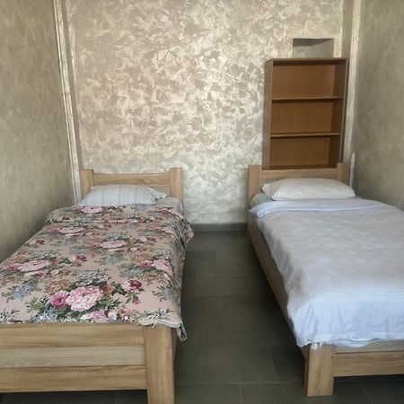 Lejla Apartment Подгорица Екстериор снимка