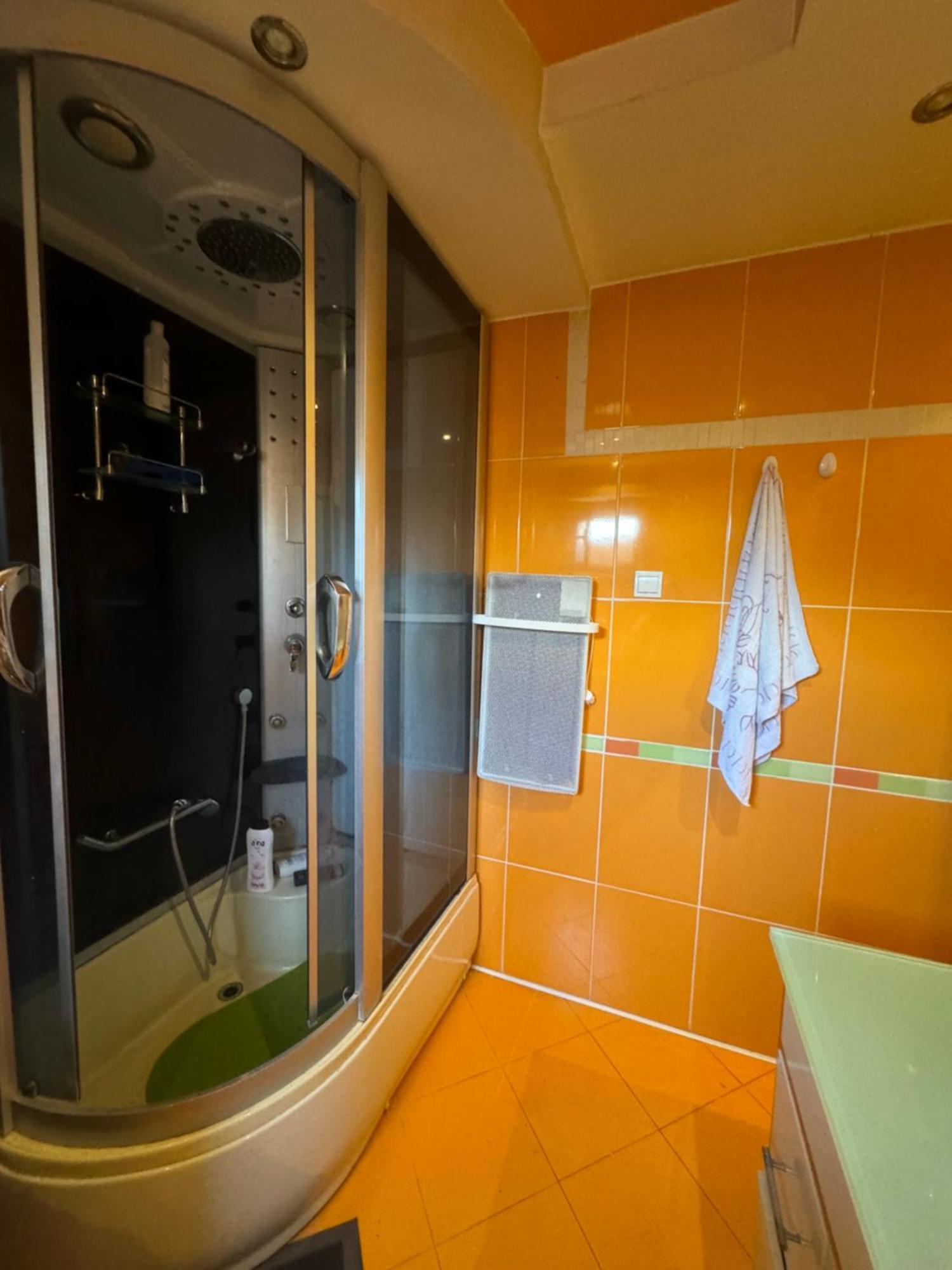 Lejla Apartment Подгорица Екстериор снимка